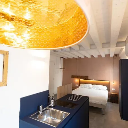 Casa San Cristoforo 招待所 *