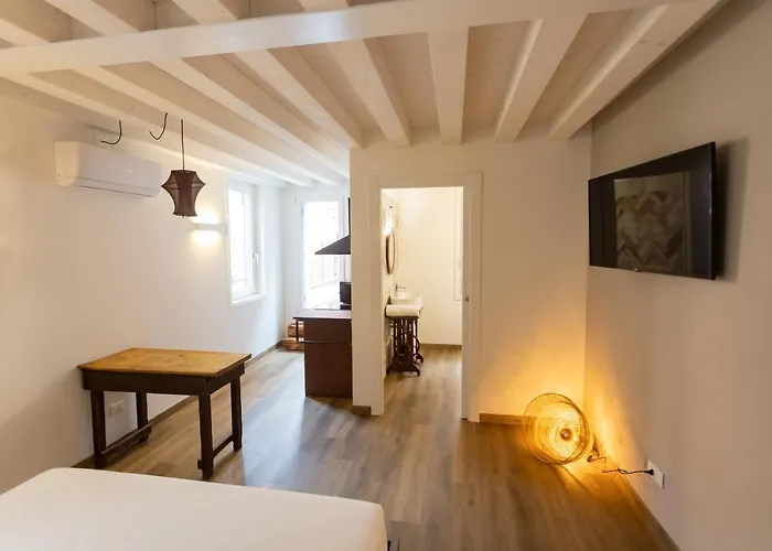 ゲストハウス Casa San Cristoforo キオッジャ